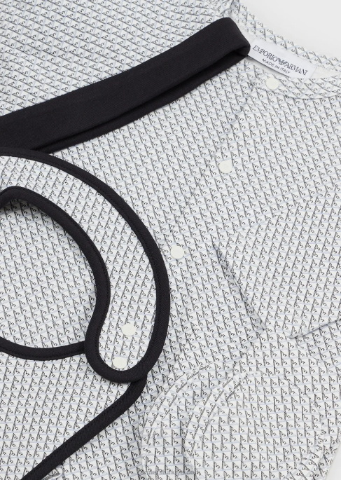 kız Armani op-art kartal patik, önlük, tulum ve bereden oluşan hediye setiT8HD2648