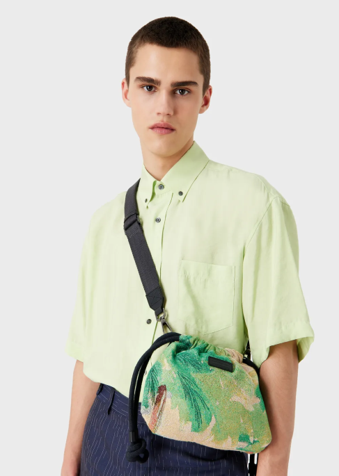 erkekler Armani avuç içi desenli ters çevrilebilir naylon mini çapraz askılı çantaT8HD1987