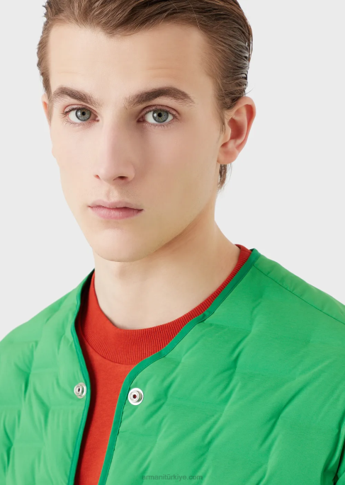 erkekler Armani geri dönüştürülmüş saten ve dolgu ile sürdürülebilir koleksiyon aşağı ceket yeşil T8HD1350