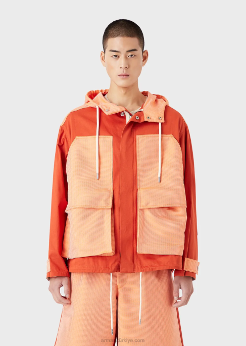 erkekler Armani sürdürülebilir koleksiyon organik dimi ve geri dönüştürülmüş yırtılmaz kapüşonlu mont kırmızı T8HD1351