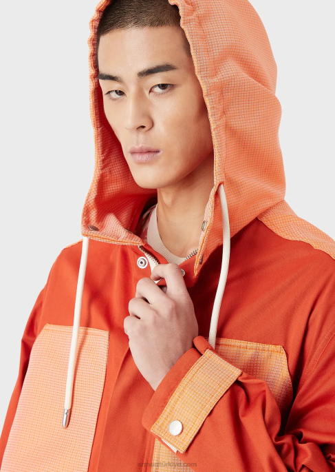 erkekler Armani sürdürülebilir koleksiyon organik dimi ve geri dönüştürülmüş yırtılmaz kapüşonlu mont kırmızı T8HD1351