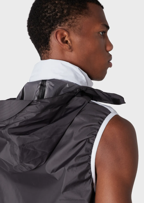 erkekler Armani travel essentials su tutmaz kapitone geri dönüştürülmüş naylon tam fermuarlı kolsuz şişme ceket beyaz T8HD1308