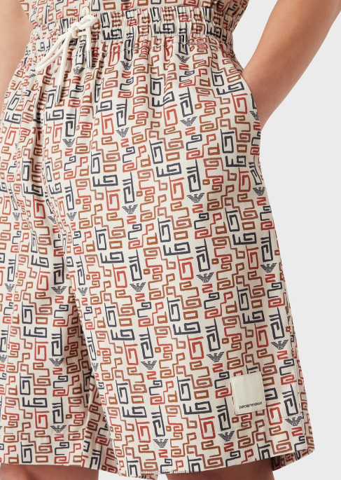 erkekler Armani sürdürülebilir koleksiyon organik gabardinden büyük beden, boydan boya baskılı büzme ipli pano şortları model T8HD1518