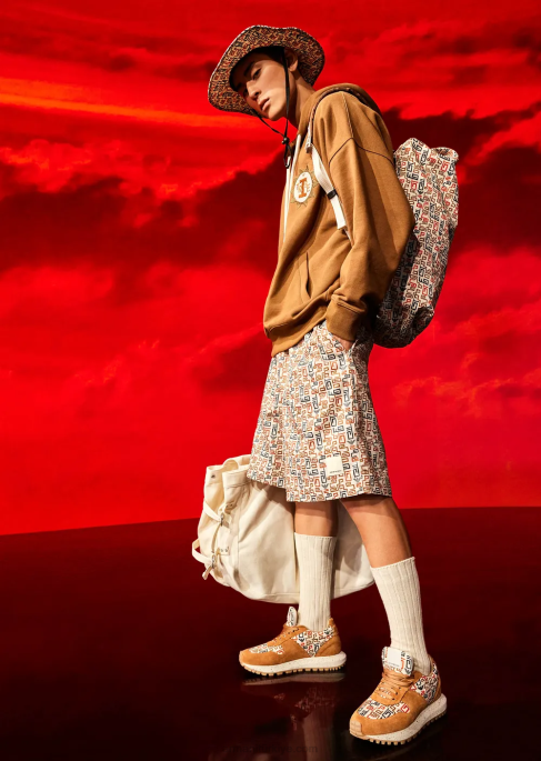 erkekler Armani sürdürülebilir koleksiyon organik gabardinden büyük beden, boydan boya baskılı büzme ipli pano şortları model T8HD1518