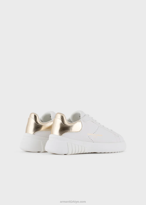 kadınlar Armani arkası lamine deri spor ayakkabı beyaz logo T8HD557