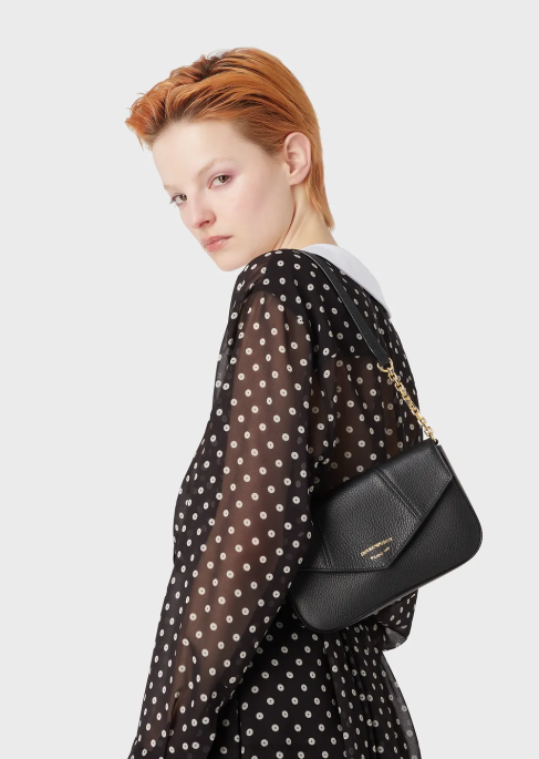 kadınlar Armani zincir askılı geyik desenli deri omuz çantası siyah T8HD640