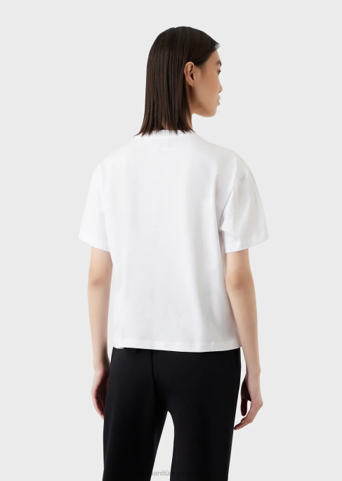 kadınlar Armani yakın plan gömlek baskısı ve işlemeli orta boy organik jarse tişört beyaz T8HD436