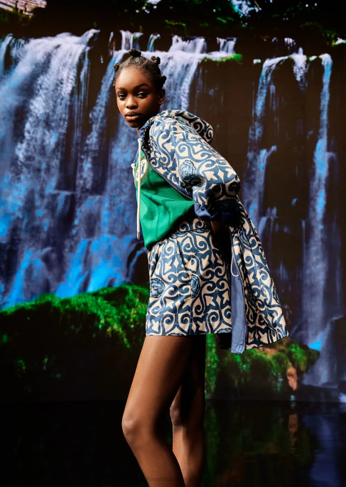 kadınlar Armani yama ile sürdürülebilir koleksiyon organik amerikan jarse tişört yeşil T8HD485